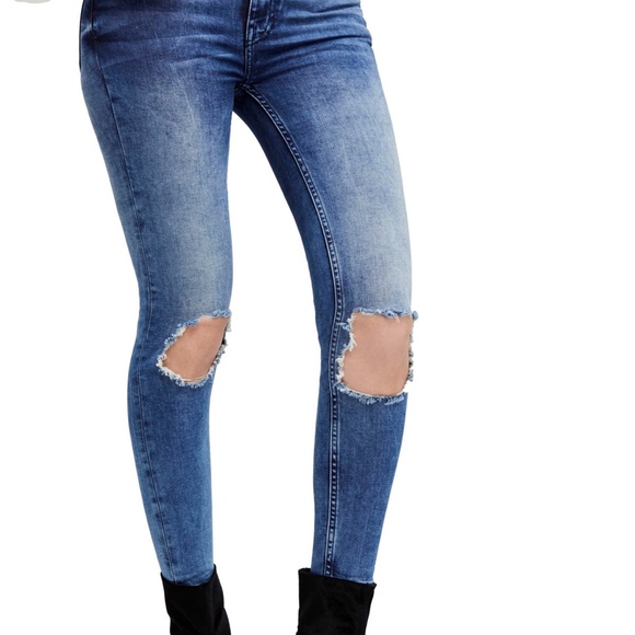 NWT Free People high rise skinny jeans. Sz 26 - Picture 3 of 6